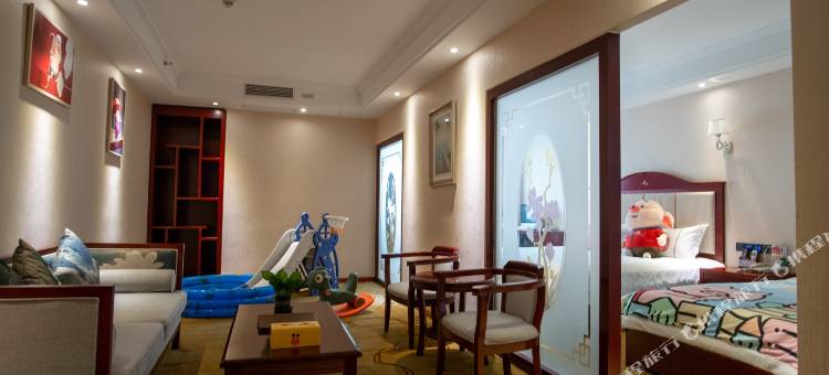 沁源假日酒店(池州高铁站店)图片