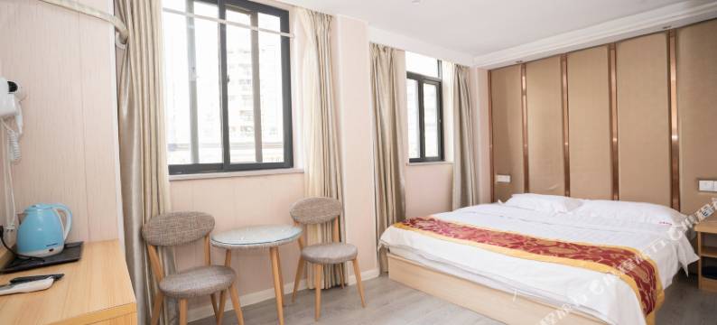 君富宾馆(虎泉地铁站华中师范大学南湖校区店)图片