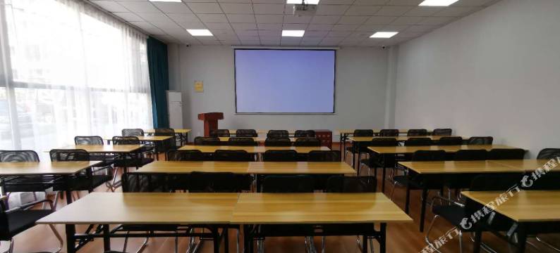 古亦居酒店(上海野生动物园店)图片