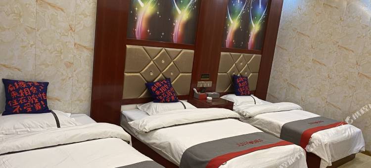 骏怡连锁酒店(格尔木火车站109国道店)图片