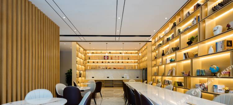 壹号优客酒店(东莞石排公园利丰广场店)图片