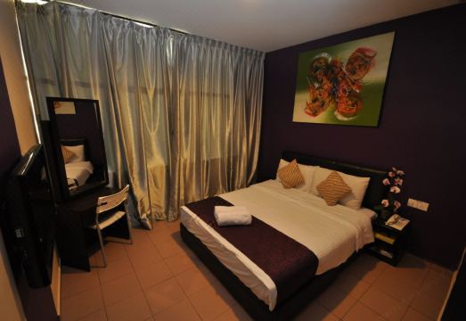 Biz Hotel Hotel Overview