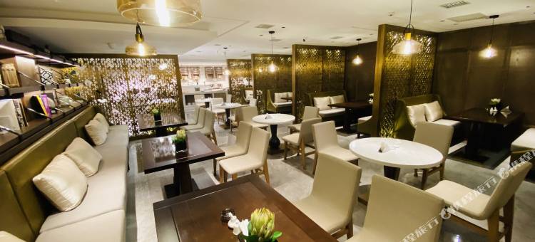 方正龙跃尊享酒店图片