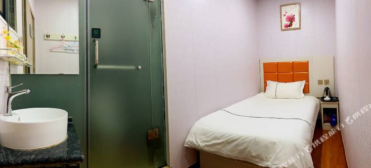 OYO新郑格贝斯酒店(河南工程学院店)图片