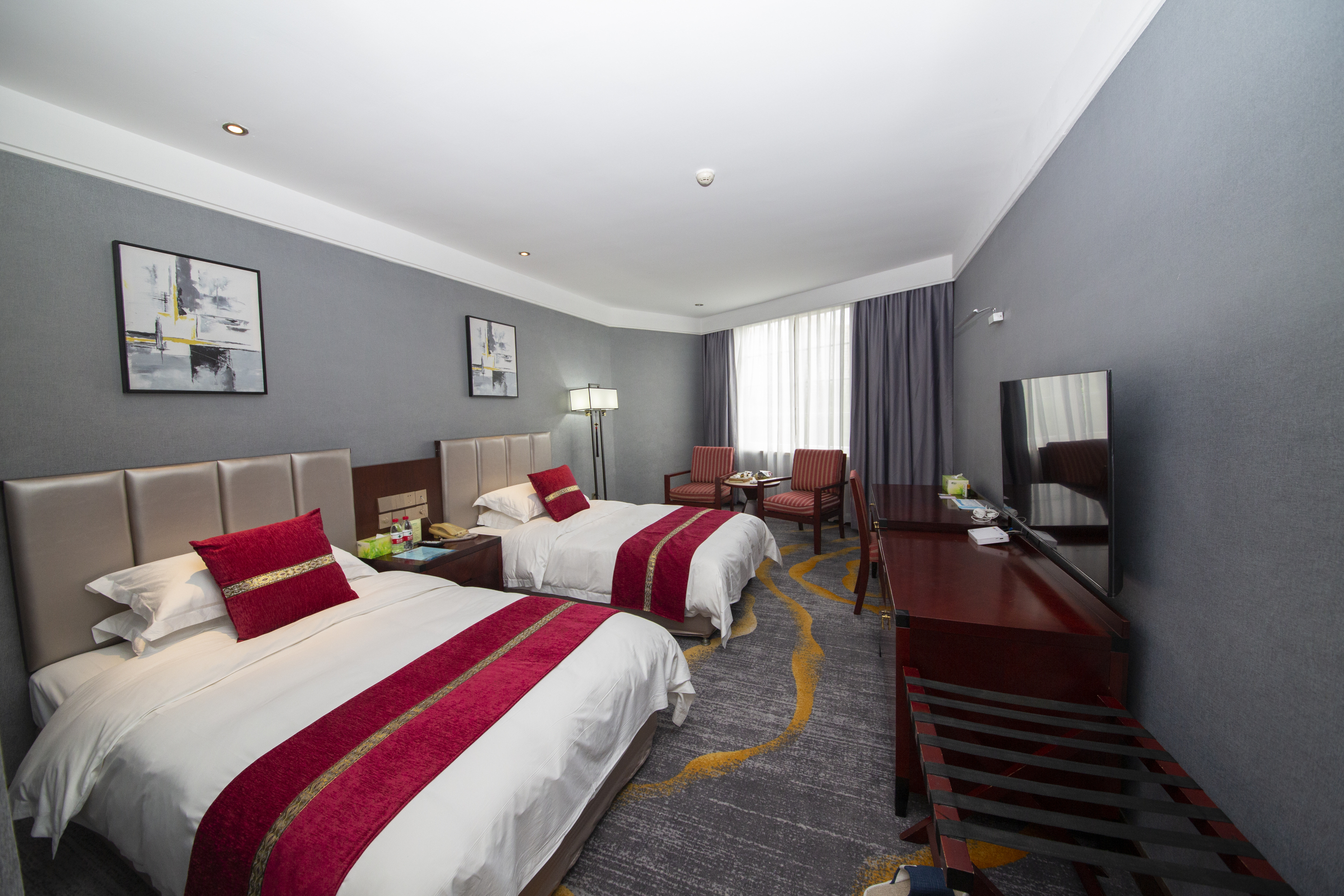 Donghu  Hotel Over view