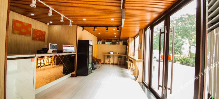 布丁酒店(济南高铁西站山东国际会展中心店)图片