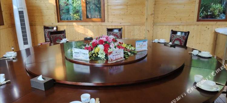 新平金湾民宿图片