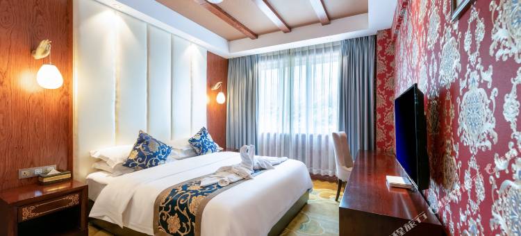 康定雪立方假日酒店图片