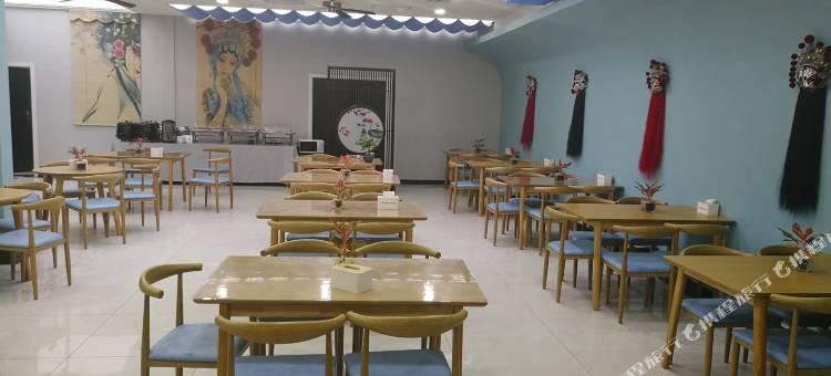 轻住·秋林酒店(西安大雁塔北池头地铁站店)图片