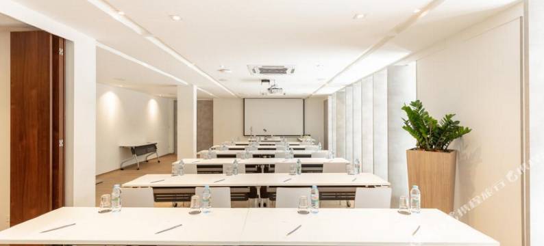 雷诺酒店曼谷(Reno Hotel)图片