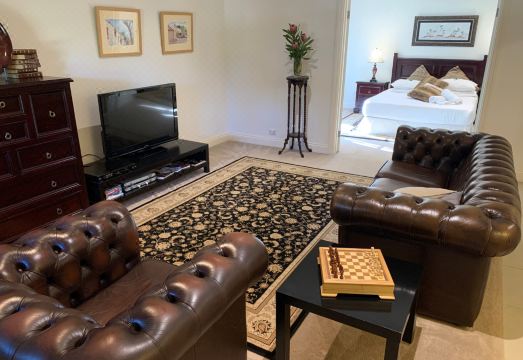 Manor EstateHotel Overview