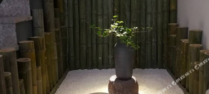 湖州费费666公寓(龙王山路店)图片