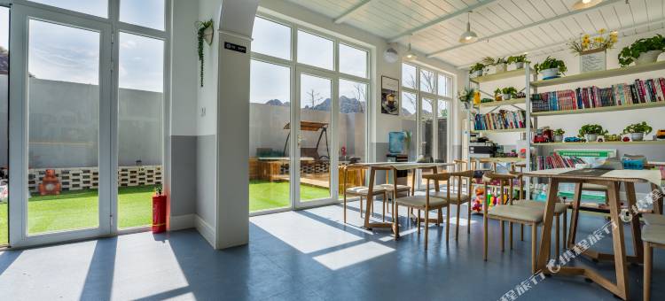 花筑·福兰克的水晶民宿(野三坡百里峡景区店)图片