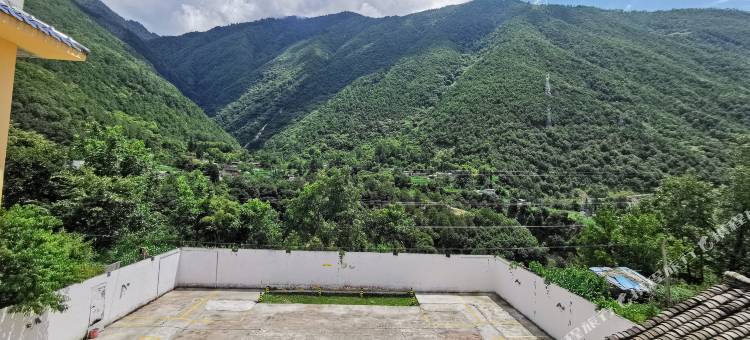 海螺沟栖麓山院(磨西镇海螺沟游客中心店)图片