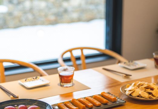 Yinju Xiangli Huapopo Homestay Hotel Overview