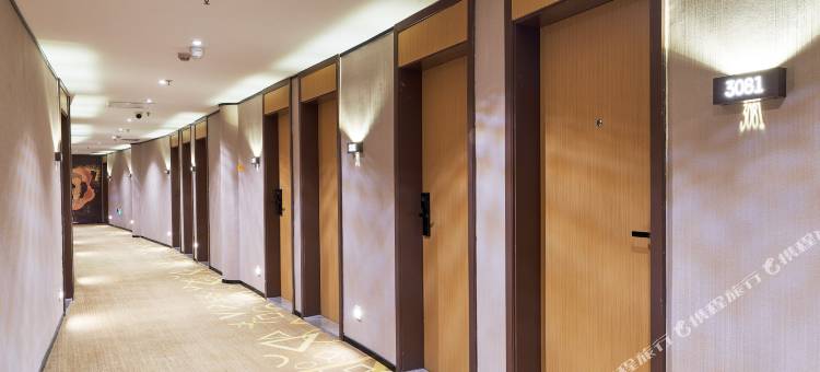 IU酒店(深圳福田口岸地铁站店)图片