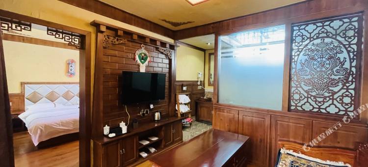 拉萨阿萨民俗酒店(布达拉宫大昭寺店)图片