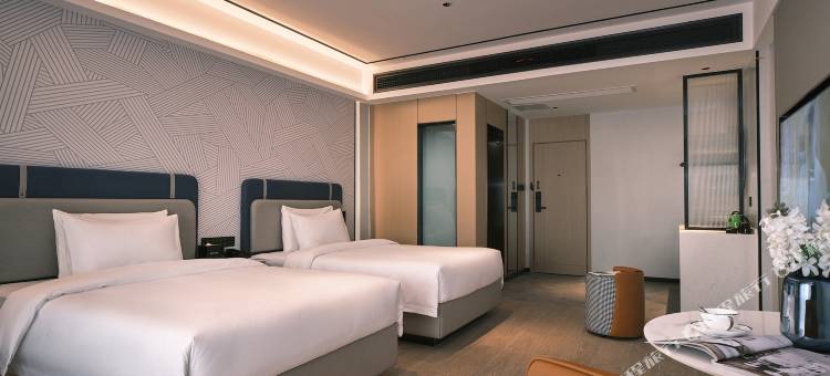 美宿欢漫酒店(岳阳楼区洞庭湖小镇店)图片