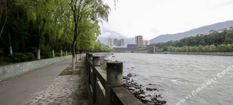 茂县九顶山国际大酒店图片