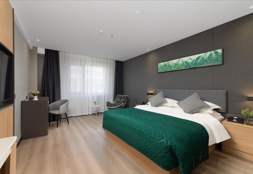 Lizhi Yagu Hotel (Xi'an Railway Station North Square Hanyuandian Subway Station)Hotel Overview