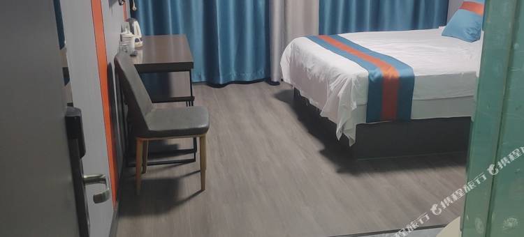 金巴黎快捷宾馆(双鸭山三马路店)图片