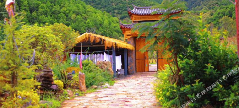 泸沽湖泸沽林卡大酒店图片