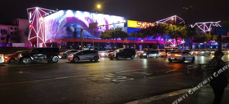 凯宾轻居酒店(成都九眼桥太古里店)图片