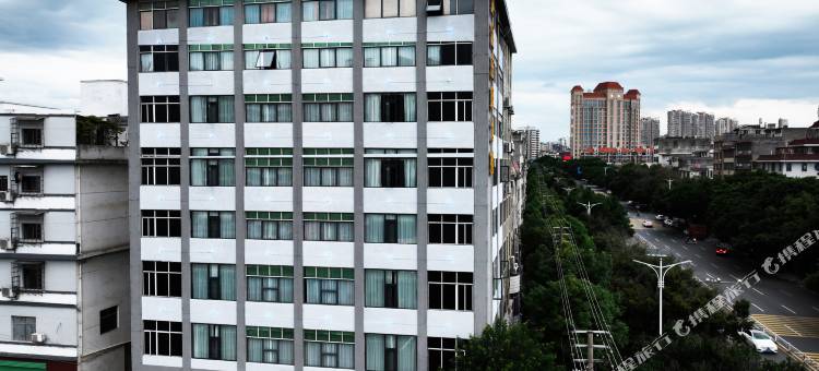 客尚·智能影音酒店(南康家具城店)图片