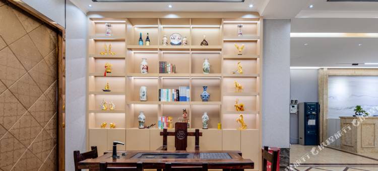江湾智慧酒店(南康区村坊里美食街店)图片