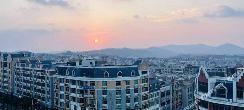 悠岚雅居主题酒店(龙王头沙滩店)图片