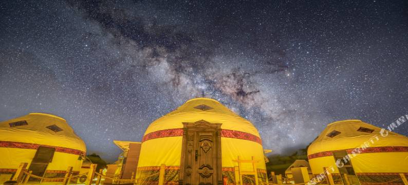 托勒海特牧野星穹野奢营地(阿禾公路店)图片