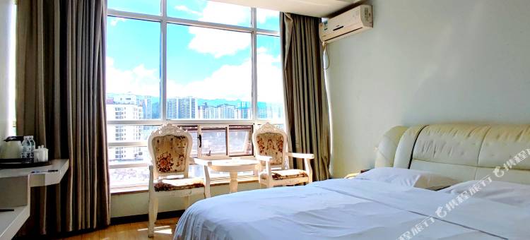 开尚国际酒店(盘州丹霞路店)图片