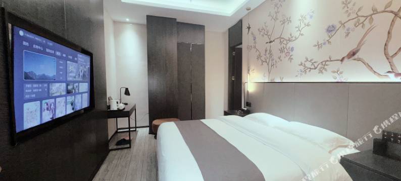 名人酒店(栾川县老君山景区店)图片