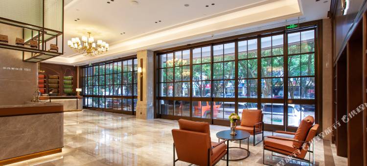 维也纳酒店(南宁青秀万达金湖广场店)图片