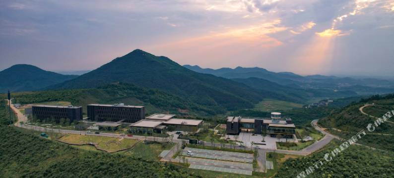 合肥庐江溪地阿兰若落日熔金图片