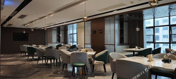 欢享甄选设计师电竞酒店(武汉光谷广场光谷软件园店)图片