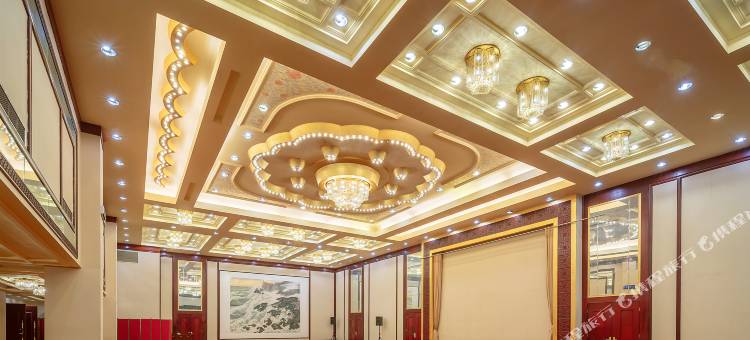 山东政协大厦维景大酒店(大明湖泉城广场店)图片