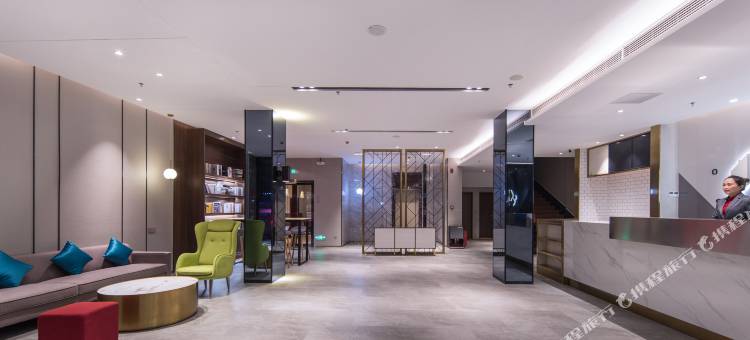 柏曼酒店(贺州高铁站光明大道店)图片