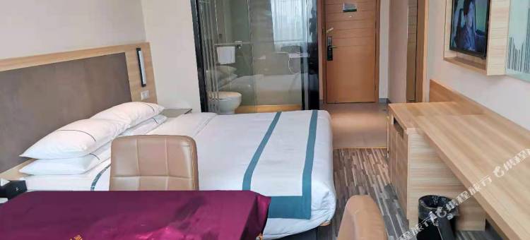 嘉宝美宿·城景星空影音巨幕观影·甄选酒店(南昌火车站东广场店)图片