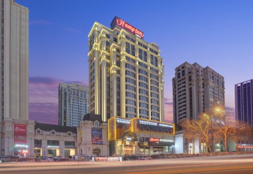 哈尔滨哈西希尔顿欢朋酒店外景图