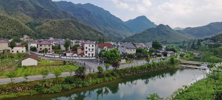 安吉浒畔居民宿图片