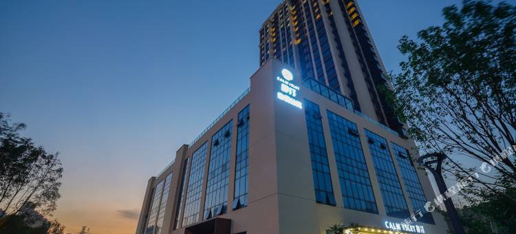 静汀度假公寓(黄岛滨海学院青医附院店)图片