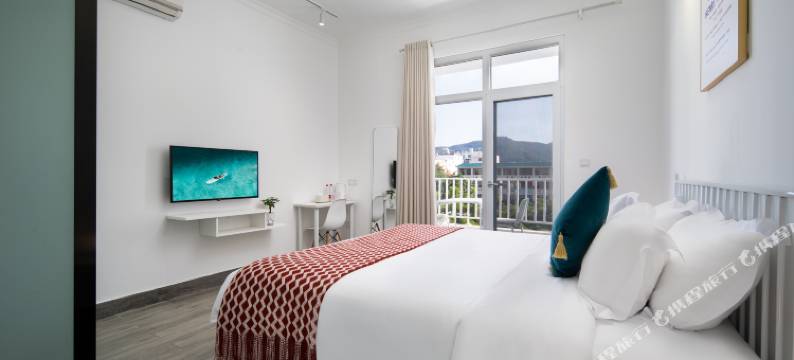 三亚易宿设计冲浪民宿(蜈支洲岛后海店)图片