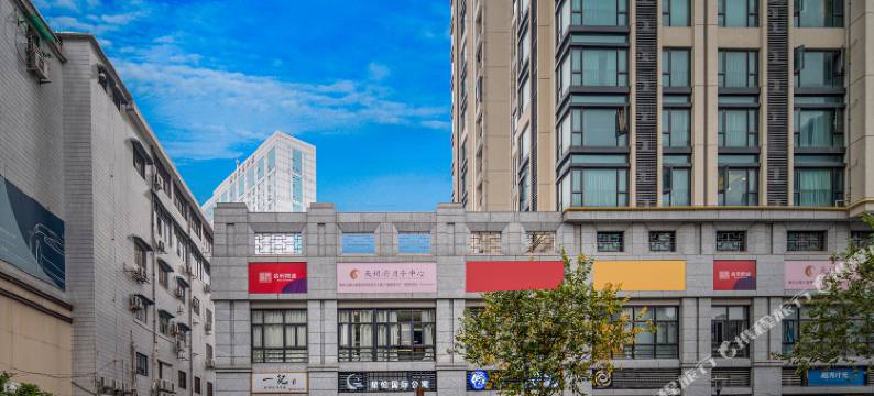 星伦国际公寓(广州北京路步行街珠江夜游店)图片