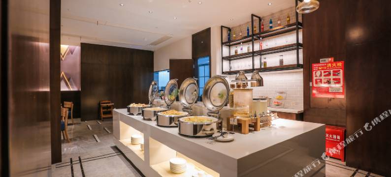 柏曼酒店(武汉光谷广场地质大学店)图片