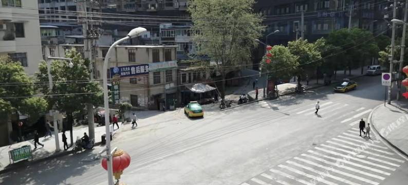 正安365宾馆(珍州东路分店)图片