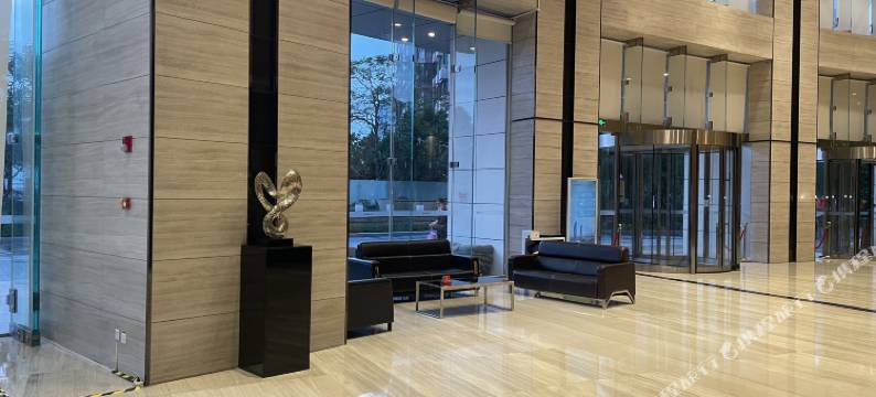 厦门世茂双子塔地标海景公寓(厦门大学店)图片