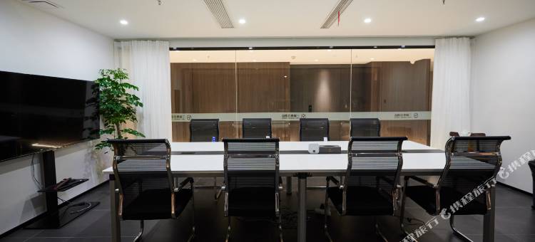 三体电竞酒店(台州站店)图片