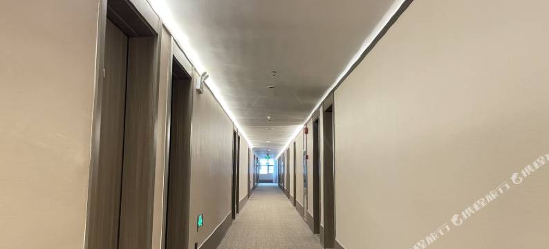 汉庭酒店(深圳西乡桃源地铁站店)图片