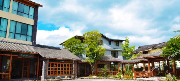 南川任杏金山红民宿图片